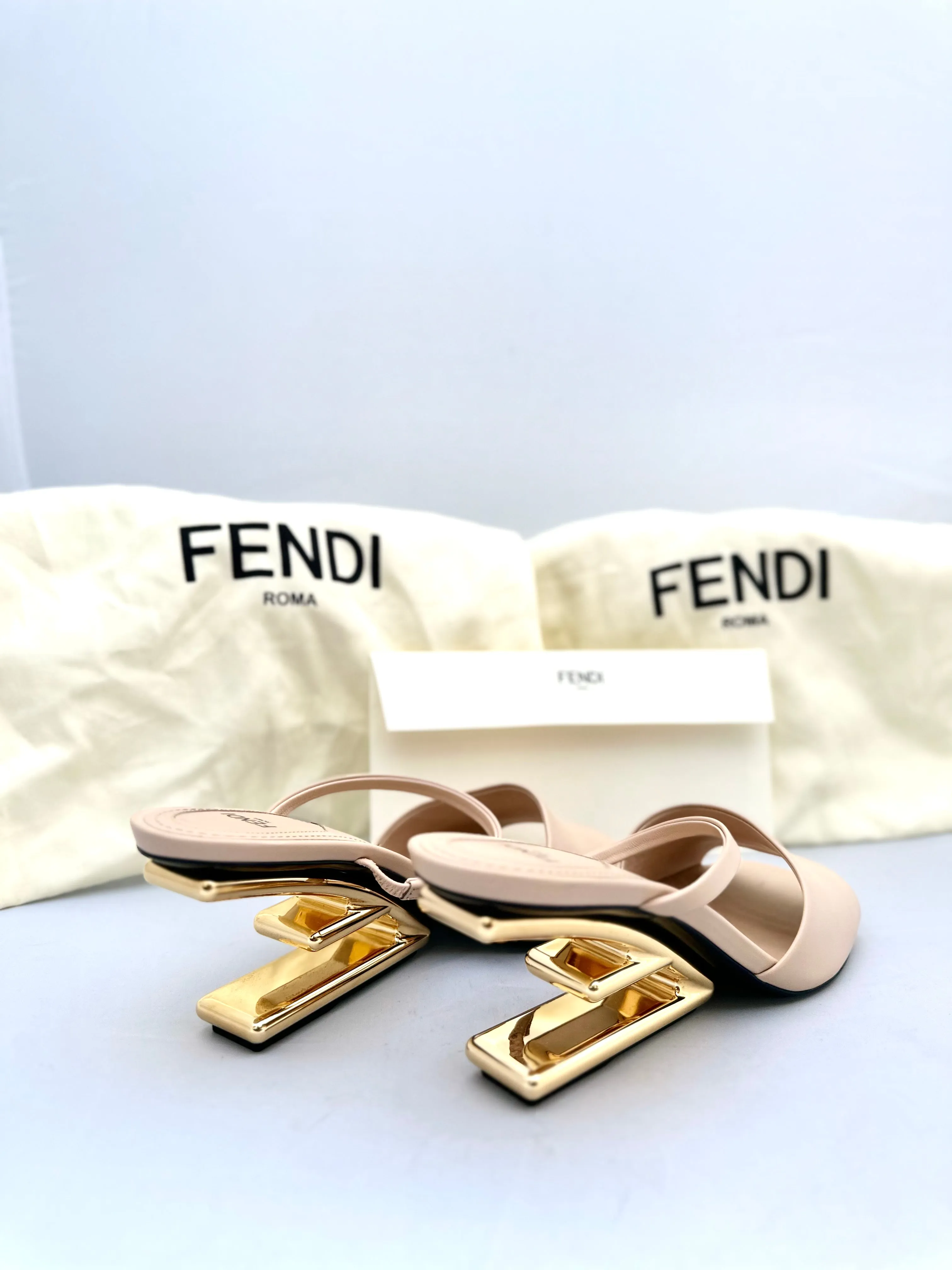 FENDI SHOES FOR WOMAN size 40 (PREOWNED)